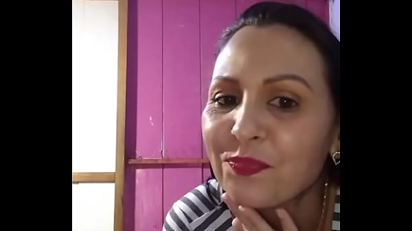 Image Comendo a coroa gostosona depois de trocar seu chuveiro