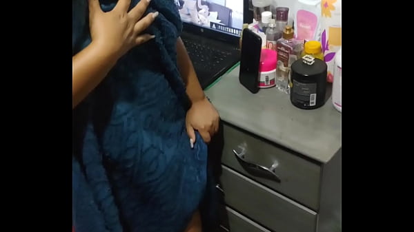 Image Mi hermanastro me encuentra masturb&aacute_ndome y me a para no decirle a nadie tuve que coger con &eacute_l al final termine con mi co&ntilde_o lleno de su semen