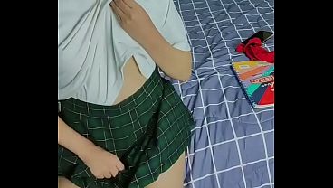 Image Estudiante me manda este video masturbandose su rico co&ntilde_ito para que le ayude con sus calificaciones