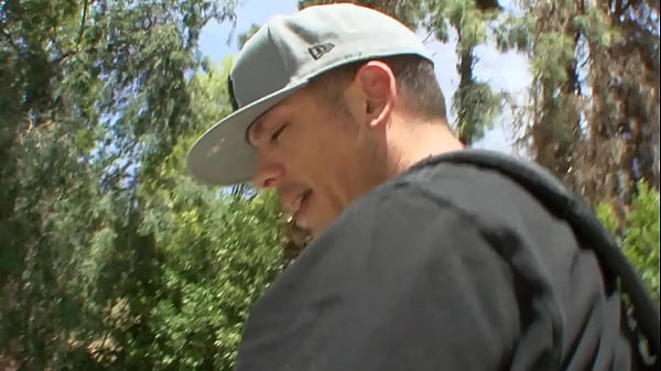 Image Step sister can be seen close up as she fucks her step brother - (Taylor Luxx)