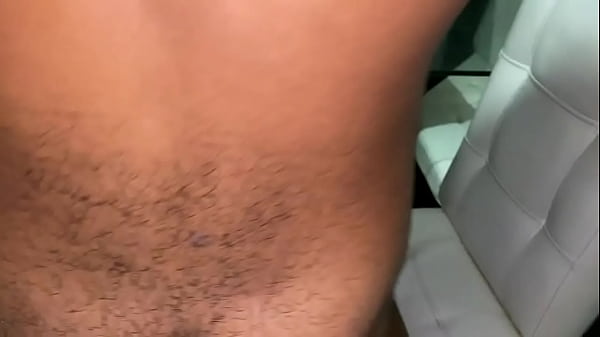 Image Mi jefe me convence de follarlo y me promete un aumento de sueldo por una mamada