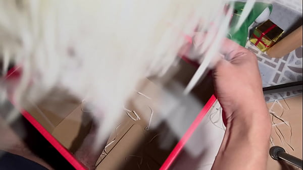 Image Unboxing Santa Gift Box.