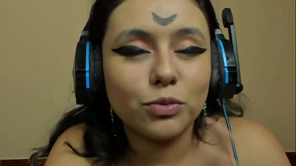 Image Bruja traviesa le encanta tener videollamadas calientes