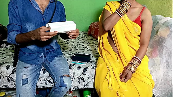 Image Pati Fauj me Bhabhi Ji Mauj Me - Postman Ke Sath Chudai