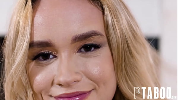 Image Up Close with Khloe Kingsley, Robby Apples