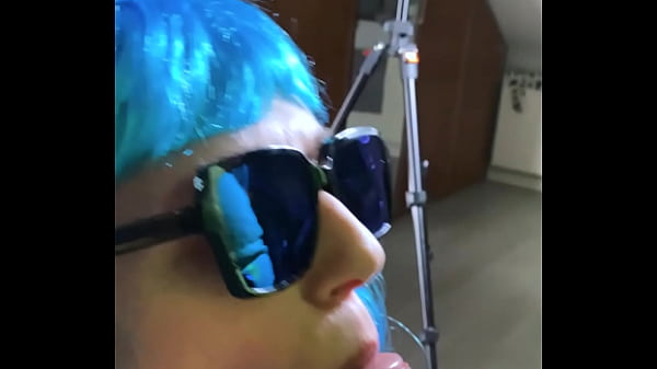 Image Sexy MILF got solid load of Jizz on her glasses!