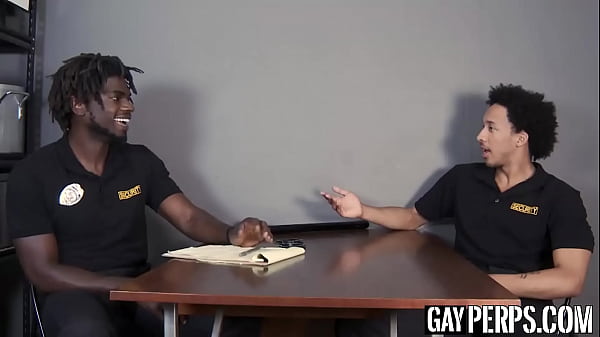 Image Muscle security officer ass drills gay guy after sensual BJ