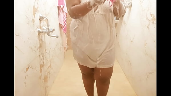 Image Laos sexy milf taking shower