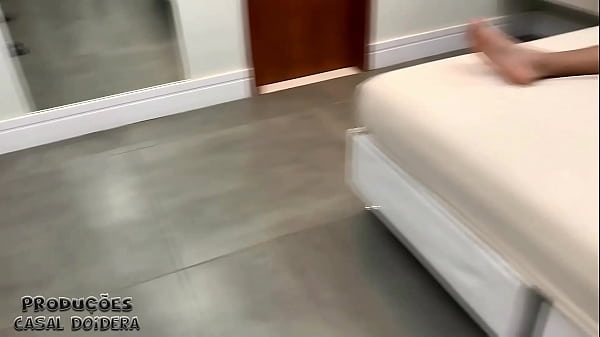 Image Novinha fode com amigo do namorado e ainda humilha ele