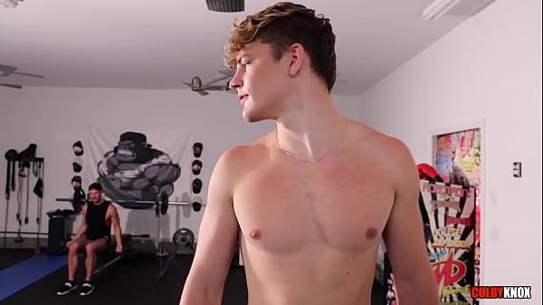 Image Tight Young Twink Oliver Marks Gets Fucked on a Moving Treadmill BAREBACK