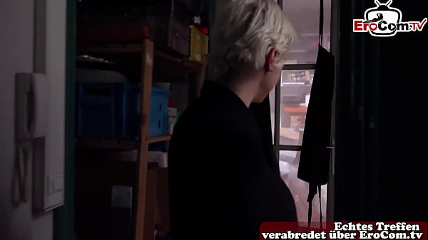 Image Deutsche dicke naturbusen blondine mit kurzen haaren anal gefickt