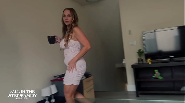 Image All In The Step-Family S1:E3 - StepMomMakes A Mess - 2of3