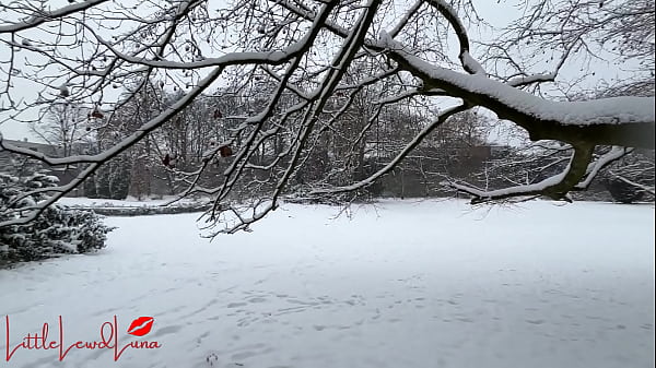 Image Asian Ho gives Blow in Snow -- Luna sucks in BWC in Public Park, almost gets caught!