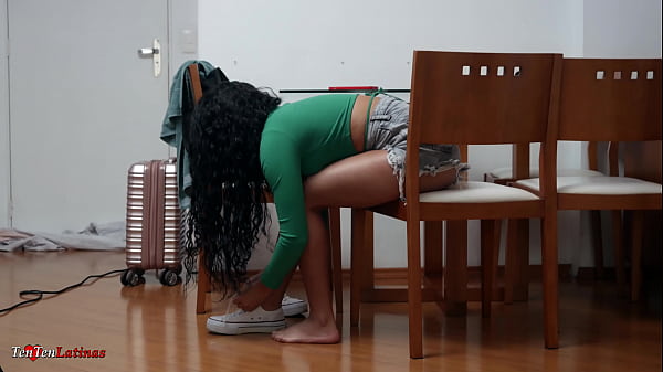 Image 18 year old teenage amateur latina girlfriend gets fucked by a big dick, squeals with pleasure