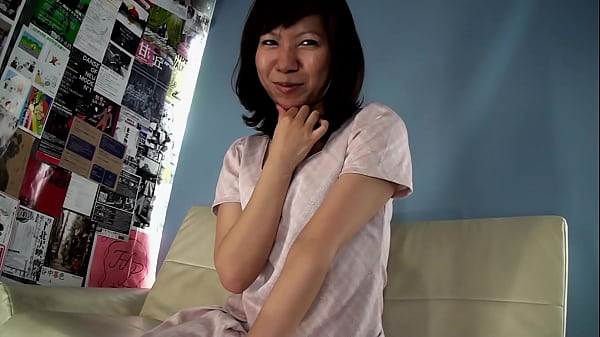 Image Asian Milf went the first time for a Porno Production with Happy End - Cumshot