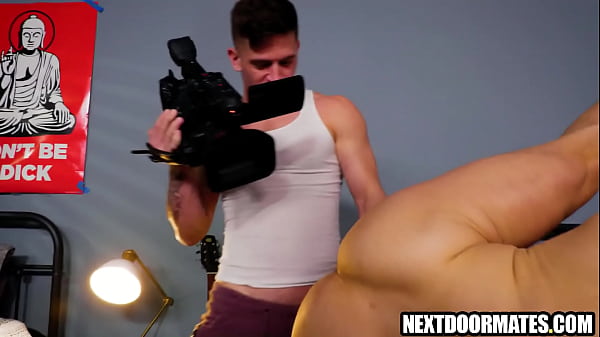 Image Flexible jock fucked without condom