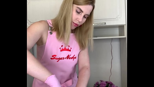 Image Russian sexy milf waxing hairy dick