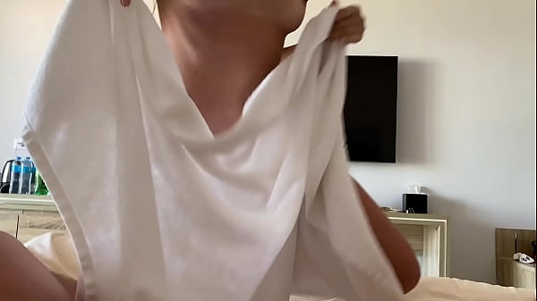 Image handjob and blowjob with huge cumshot from a wet girl