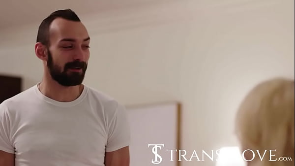 Image My roommate wants to try a trans for the first time