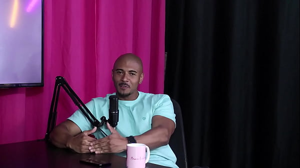Image Sente dificuldade em ter um relacionamento por estar no meio porn&ocirc_, e tem muitos casais mal resolvidos - Lucas Ferraz (SHEER/RED)