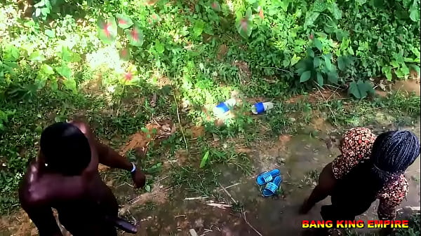 Image OUTDOOR SEX WITH EBONY AMATEUR VILLAGE MAIDEN