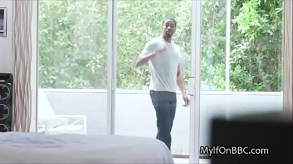 Image Milf invites candidate for home BBC session