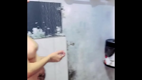 Image Peguei minha ex safada e minha mulher tomando banho juntas e se pegando.