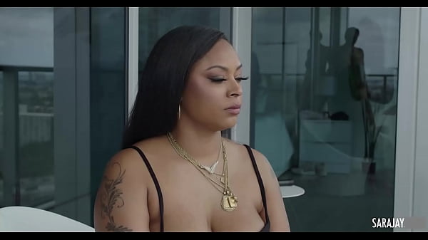 Image Sara Jay Takes Her Strap-On Deep Inside Porsha Carrera's Pussy!