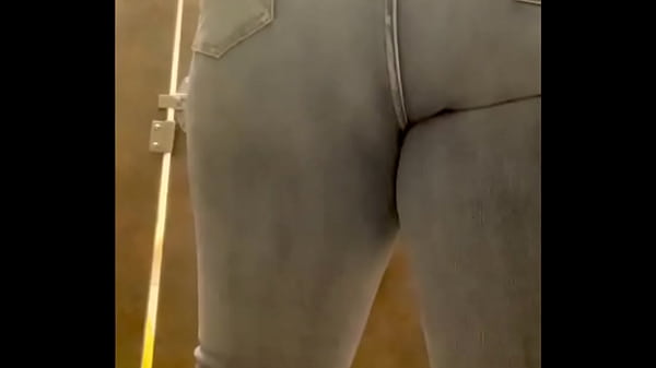 Image I want you to watch me pee three times