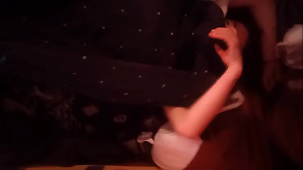 Image Cum throat