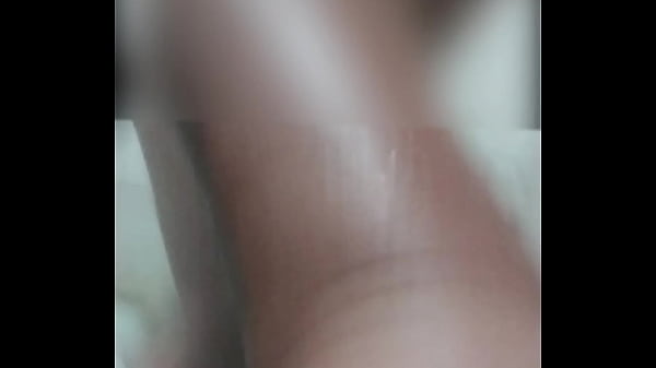 Image MILF cachonda se graba desnuda en el ba&ntilde_o