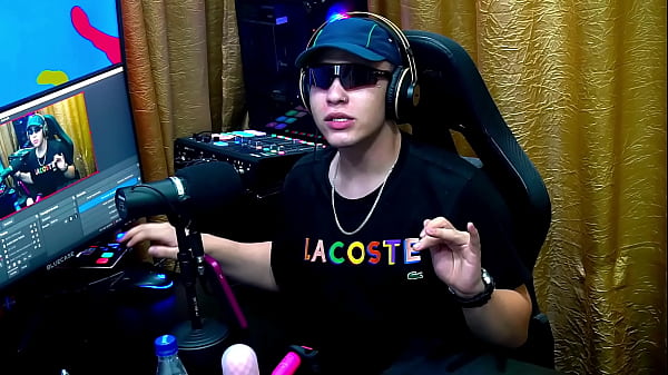 Image Ruan colocou um vibrador no biquinho do peito da Milf gostosa, ela gemeu gostoso! - Andressa Sanchez - Podcast P&aacute_Pum no Barraco! Completo no Sheer/RED