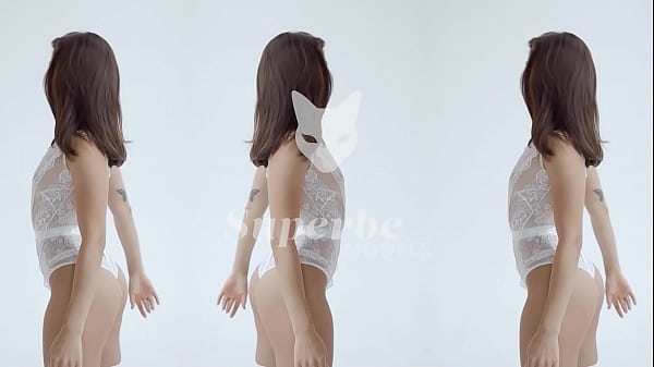 Image Violet Hart Catches Your Attention With Her Sexy Moves And Fit Body - SUPERBE