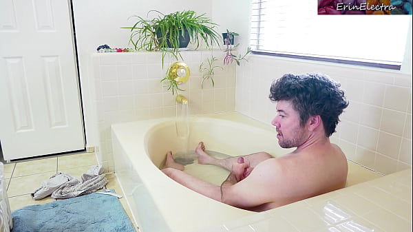 Image Fucking my stepmother in the bath