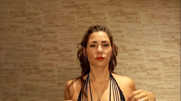Image Beautiful babe giving the best blowjob ever