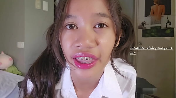 Image The Naughty School gril