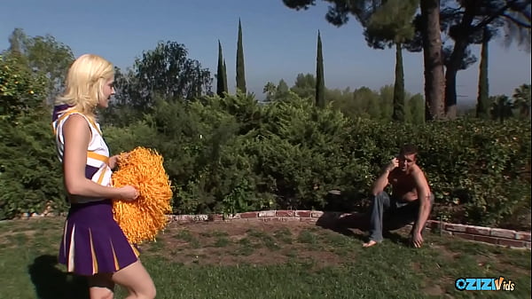 Image Cheerleader with a perfect ass gets penetrated by her man