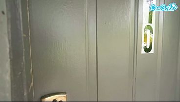 Image La Due&ntilde_a Sara Jay Semen Para Cobrar El Alquiler A Toda Costa