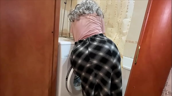 Image Wide hips of a mature stepmother in a homemade skirt excite for anal