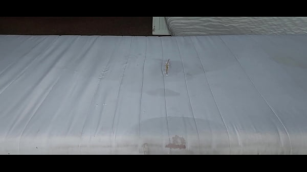 Image I fuck with the mattress and ejaculate sperm on the mattress part 2