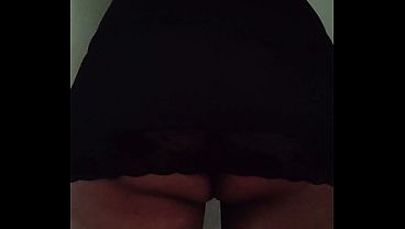 Image Tanga blanca vestido negro bailando
