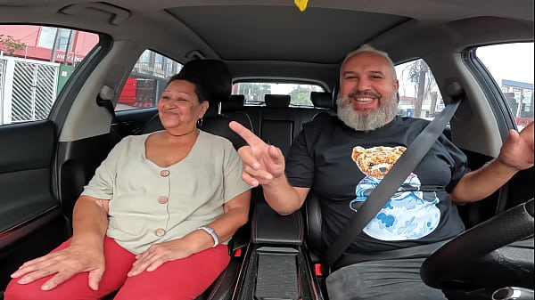 Image Uma Bisav&oacute_ na carona do Ted aos 71 anos ela pelada no carro conta sua vida - Dora Rodrigues