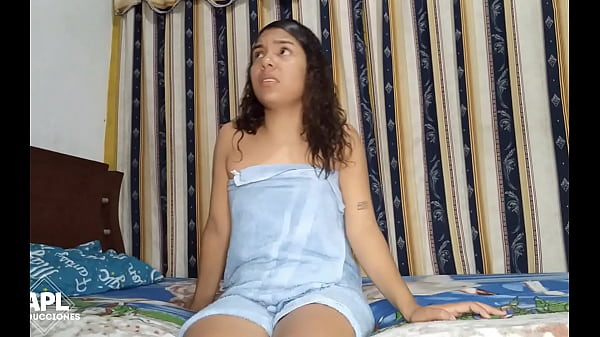Image Me gusta ver a mi hermanastra mientras se ba&ntilde_a, me doy una peque&ntilde_a masturbada y entro a su cuarto para hacer lo que mas nos gusta a los dos - Parte 1