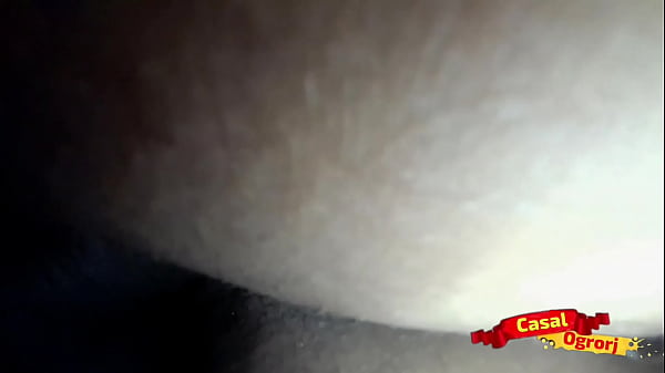 Image fodi bucetinha e bunda da filha da empregada que estava descansando no sof&aacute_ da sala ap&oacute_s beber