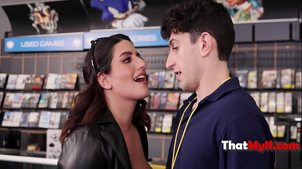 Image Thick Bored Housewife Finds Excitement Fucking Blockbuster Employee