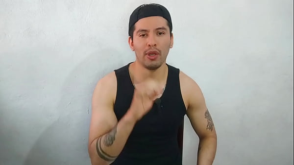 Image Convenci a mi compa&ntilde_ero hetero casado de mamarle su vergota de 20cm en el trabajo ! Se vino en mi boca. Relato sexual