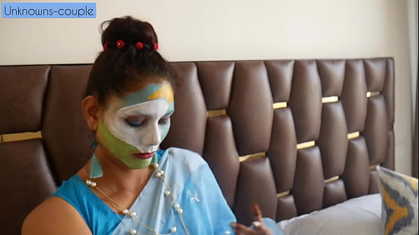 Image Desi Malkin Rekha can't resist getting licked by naukar chotuu 2