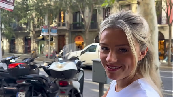 Image Hard Fuck With Tour Guide in Barcelona (Trailer)