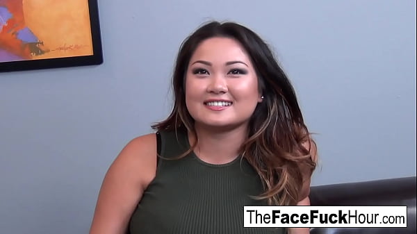 Image Gigi Skye gets face fucked