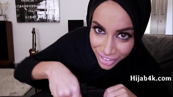 Image I Need To Explore, I Dont Get Many Opportunities - Hijab4k